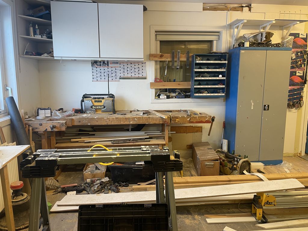 B-1325, 3920 Qaqortoq