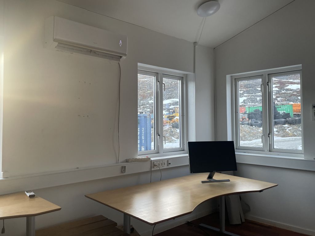 B-1325, 3920 Qaqortoq