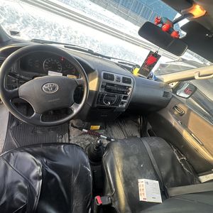 Toyota Hiace 4WD 2011