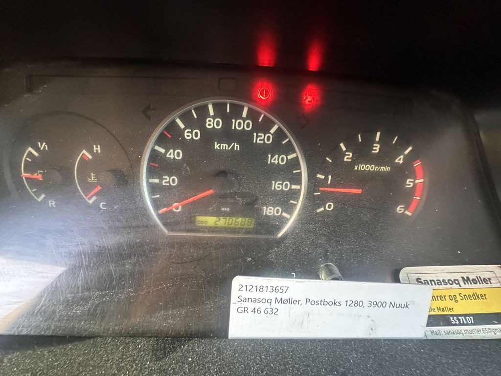 Toyota Hiace 4WD 2011