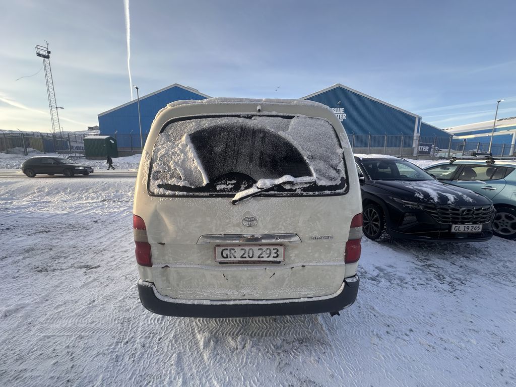 Toyota Hiace 4WD 2011