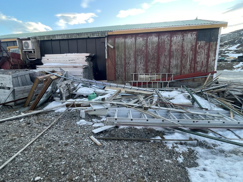 B-1325, 3920 Qaqortoq