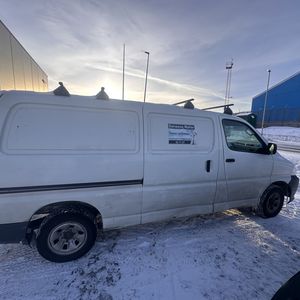 Toyota Hiace 4WD 2011