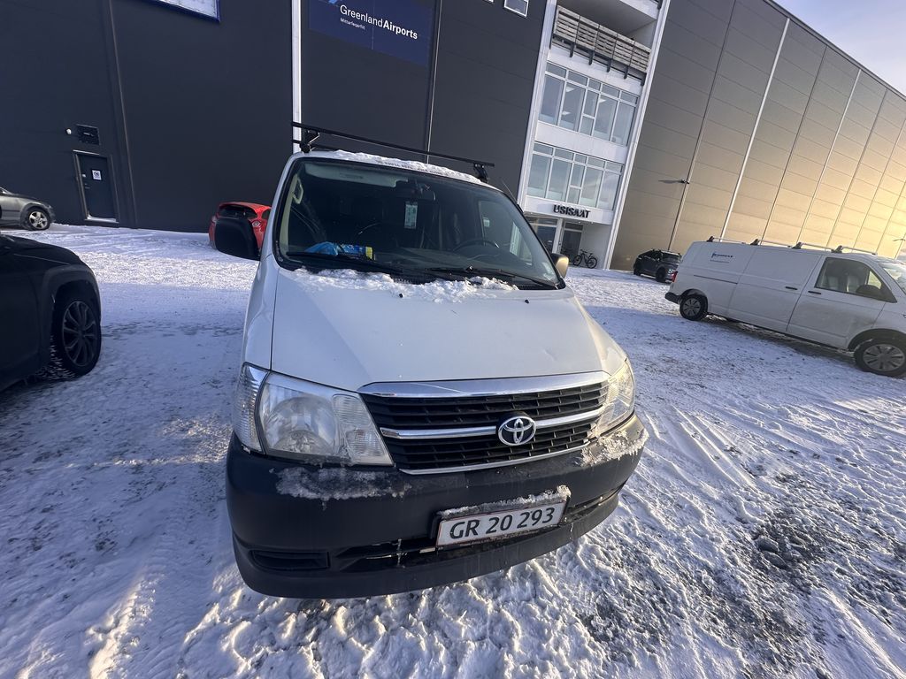 Toyota Hiace 4WD 2011