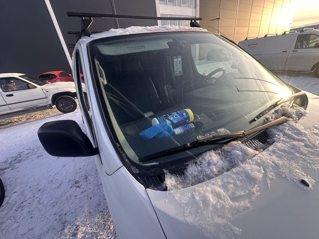 Toyota Hiace 4WD 2011