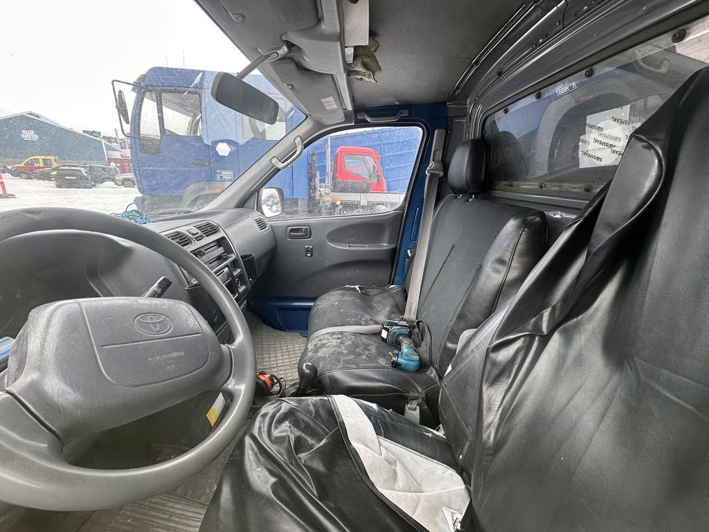 Toyota Hiace 4WD 2002