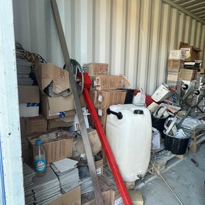 Blå 20 fods container M/mureudstyr ( Nr 10 )