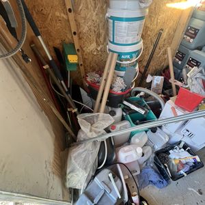 Grå 20 fods container M/ maler udstyr