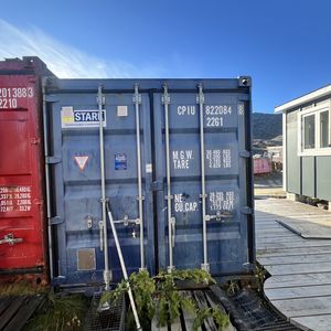 Grå 20 fods Kaffecontainer M/indhold