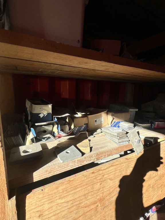 Rød 20 fods Container M/bolt & Jern ( Nr 3 )