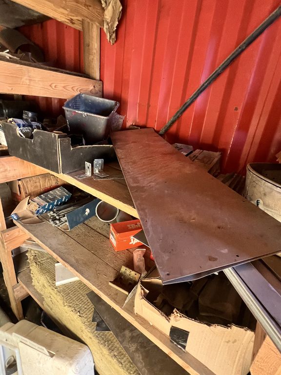 Rød 20 fods Container M/bolt & Jern ( Nr 3 )