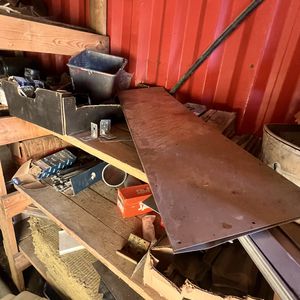 Rød 20 fods Container M/bolt & Jern ( Nr 3 )