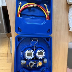 VALUE - digitalt manifold-sæt, model VDG-4-S1